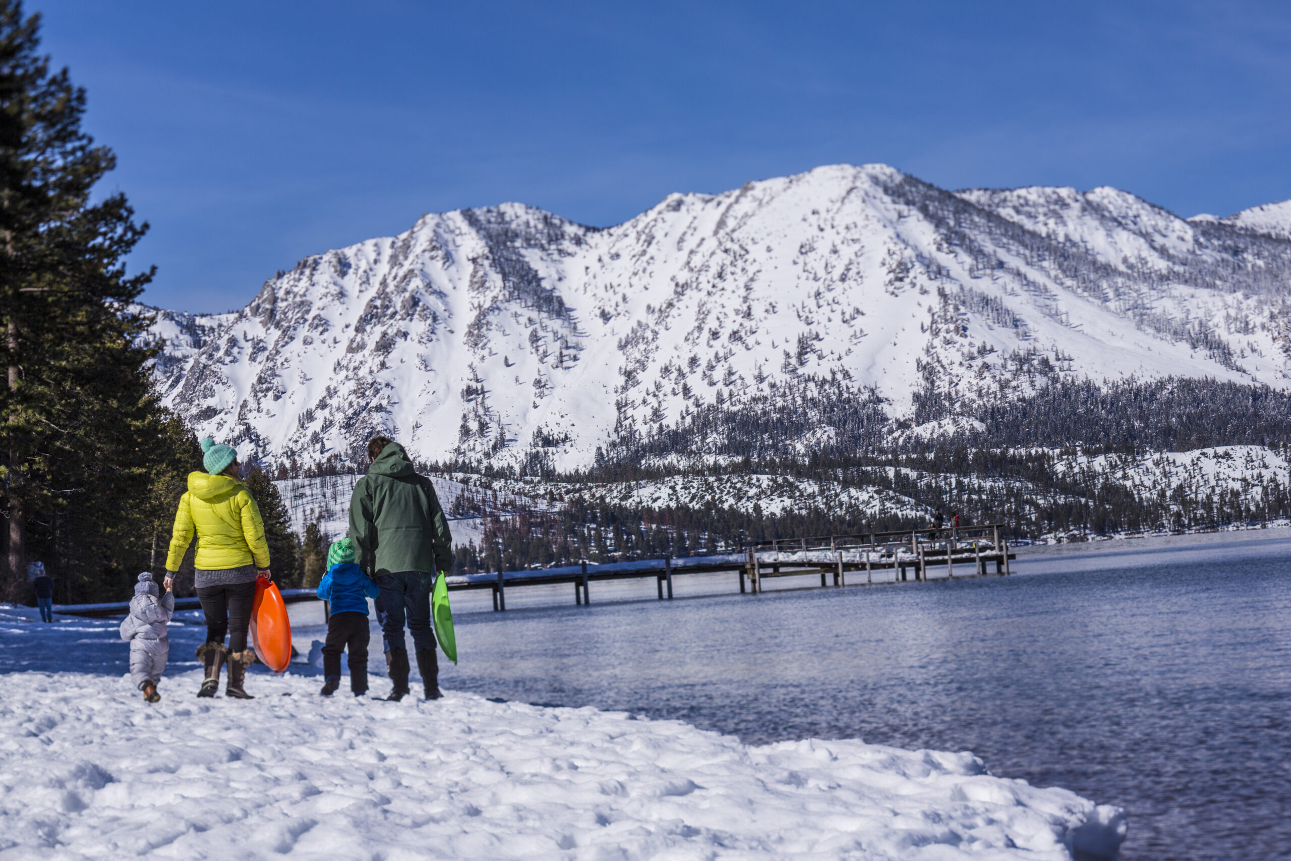 WinterFamilyBeach C58A1752tahoe scaled